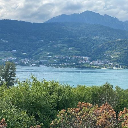 Lake Apartment Ischia Green Tenna Екстер'єр фото